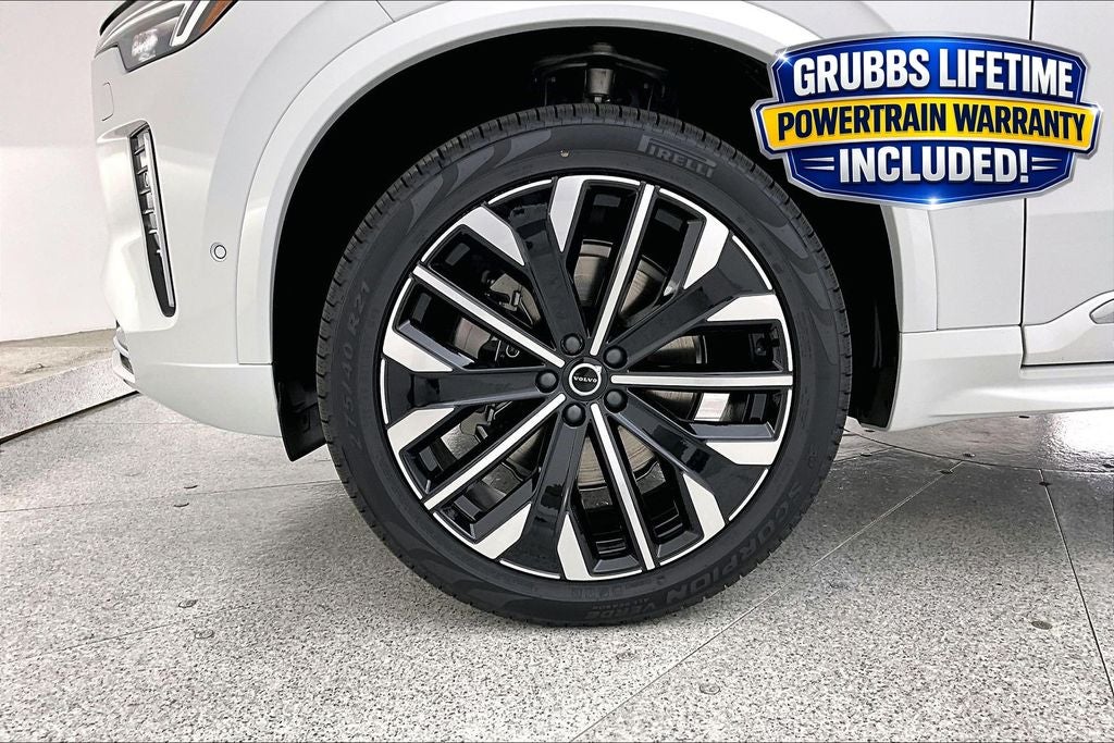 2026 Volvo XC90 B5 Plus
