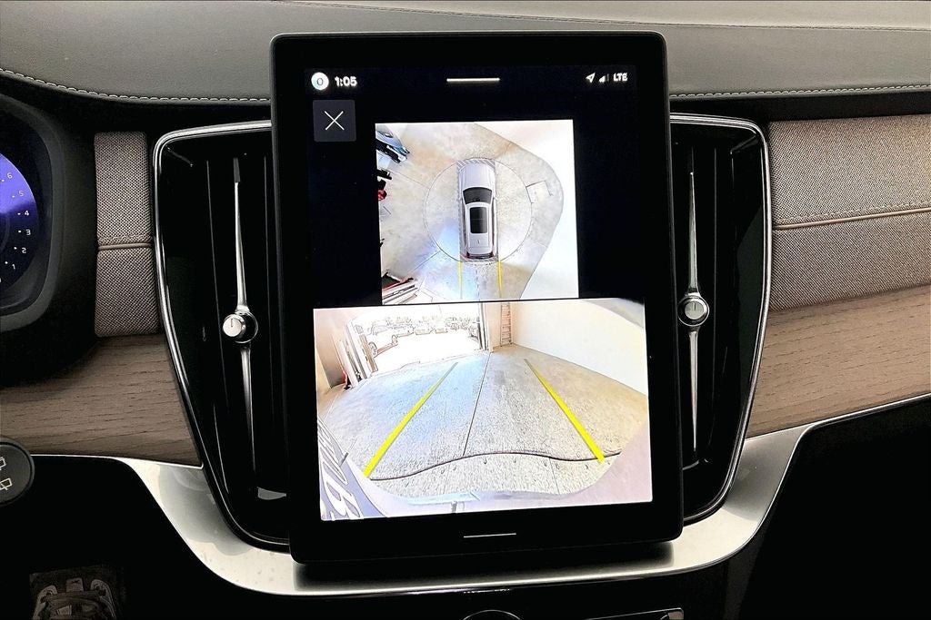 2026 Volvo XC90 B5 Plus AWD