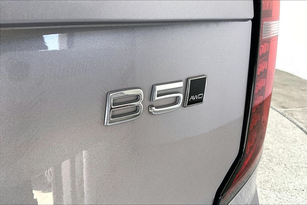 2026 Volvo XC90 B5 Plus AWD