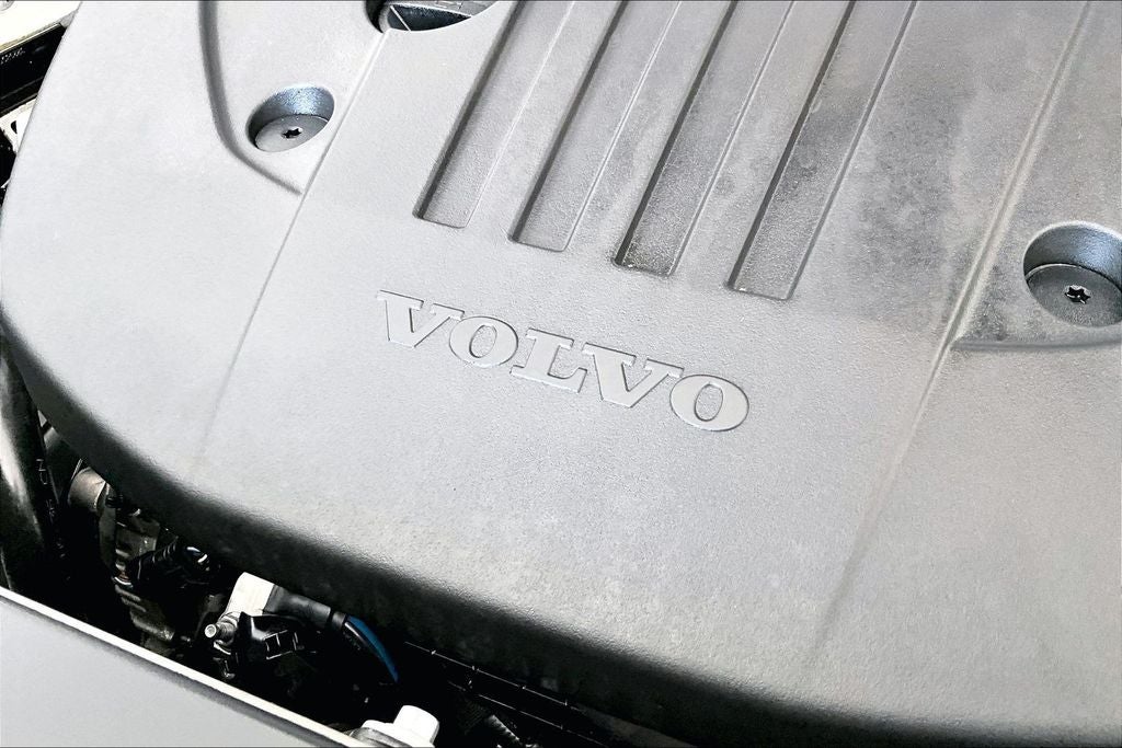 2026 Volvo XC90 B5 Plus AWD