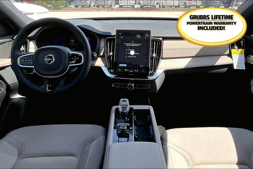 2026 Volvo XC90 B5 Plus