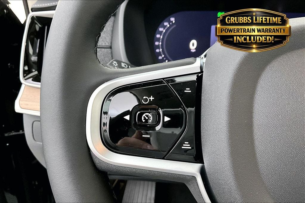 2026 Volvo XC90 B5 Plus