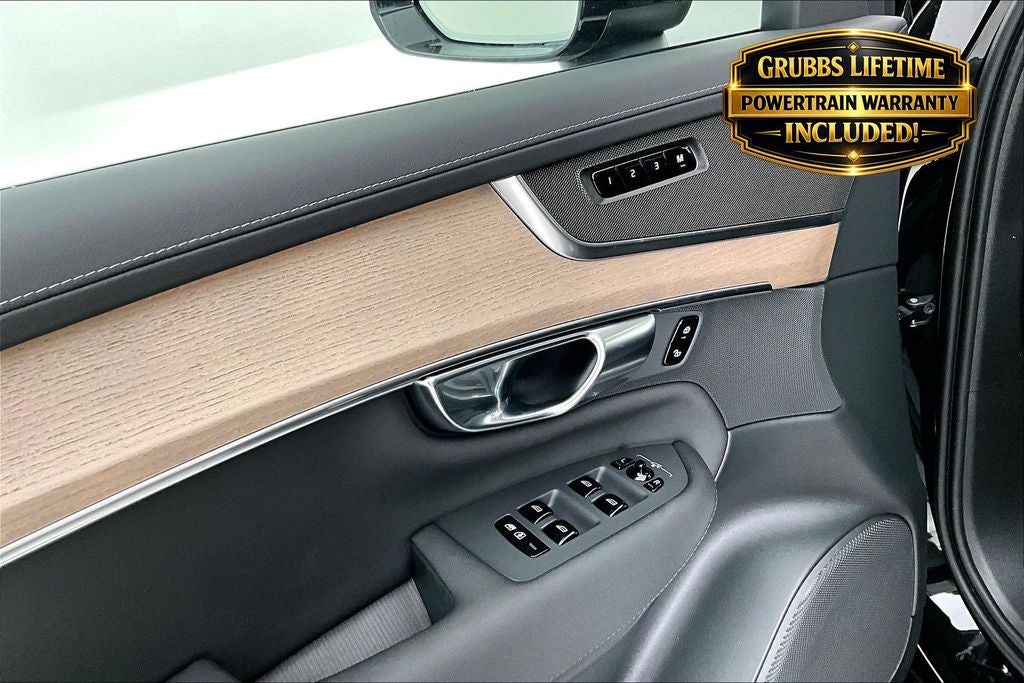 2026 Volvo XC90 B5 Plus