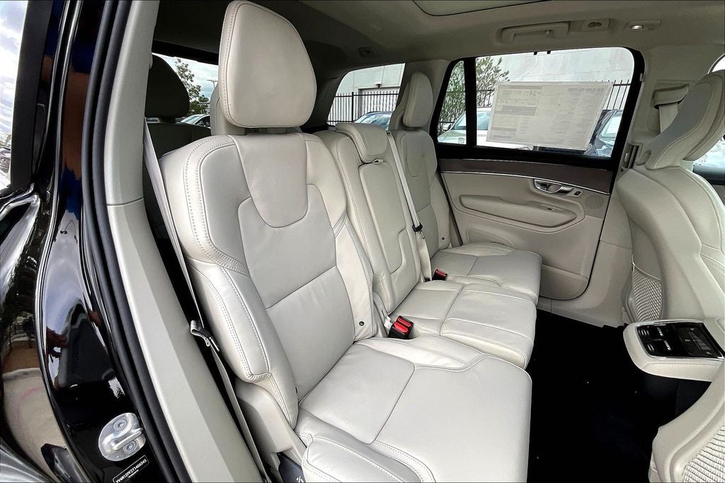 2026 Volvo XC90 B5 Ultra 7-Seater
