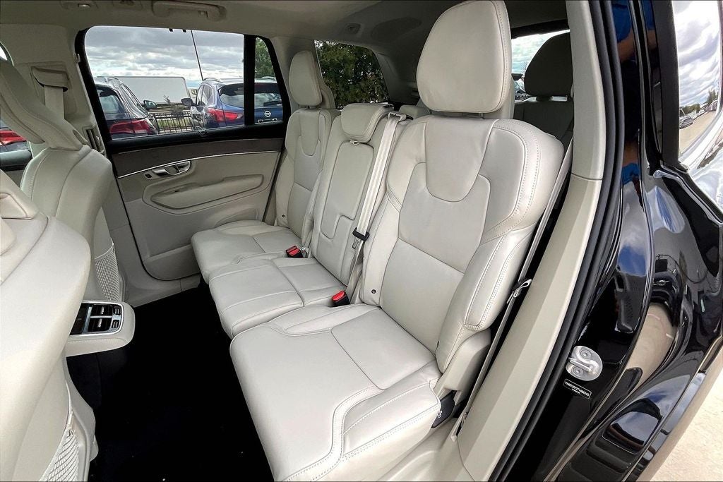 2026 Volvo XC90 B5 Ultra 7-Seater