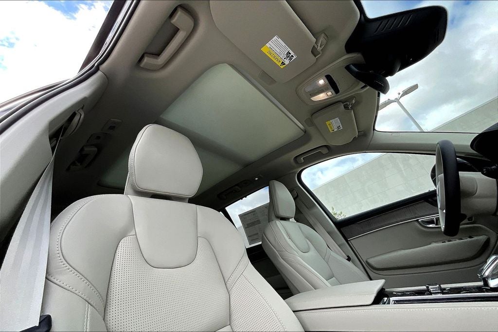 2026 Volvo XC90 B5 Ultra 7-Seater