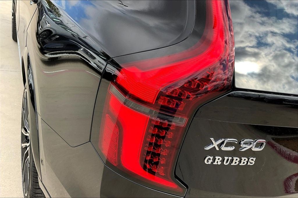 2026 Volvo XC90 B5 Ultra 7-Seater