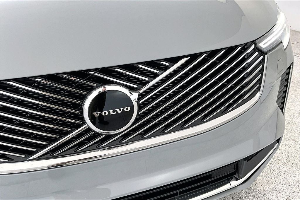 2026 Volvo XC90 B5 Core
