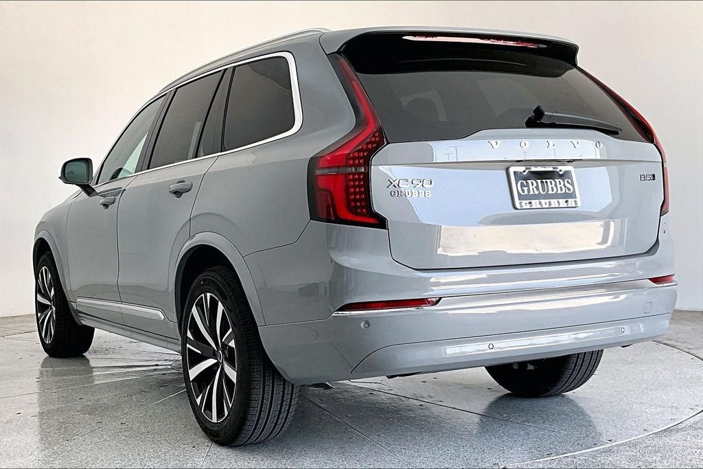 2026 Volvo XC90 B5 Core