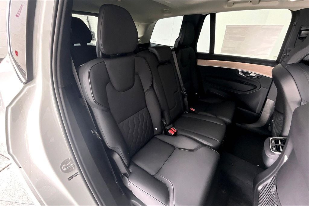 2026 Volvo XC90 B5 Core