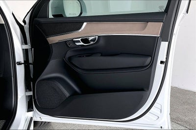 2026 Volvo XC90 B5 Core