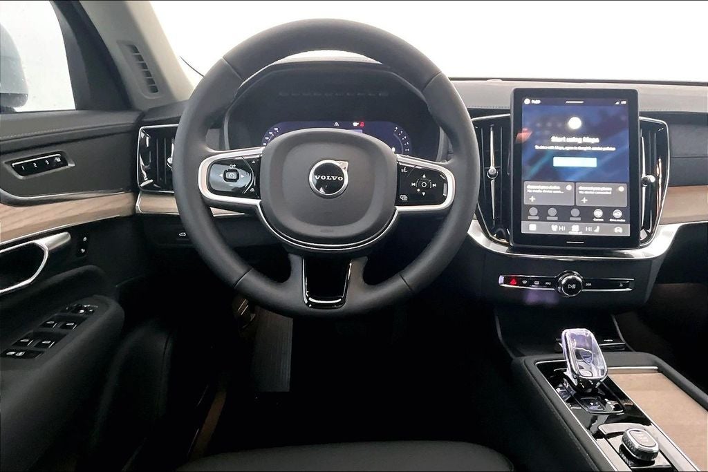 2026 Volvo XC90 B5 Core