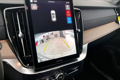 2026 Volvo XC90 B5 Core