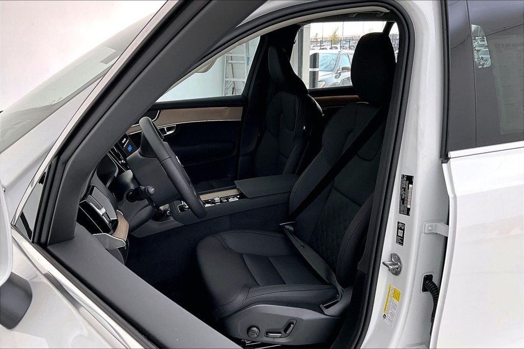 2026 Volvo XC90 B5 Core