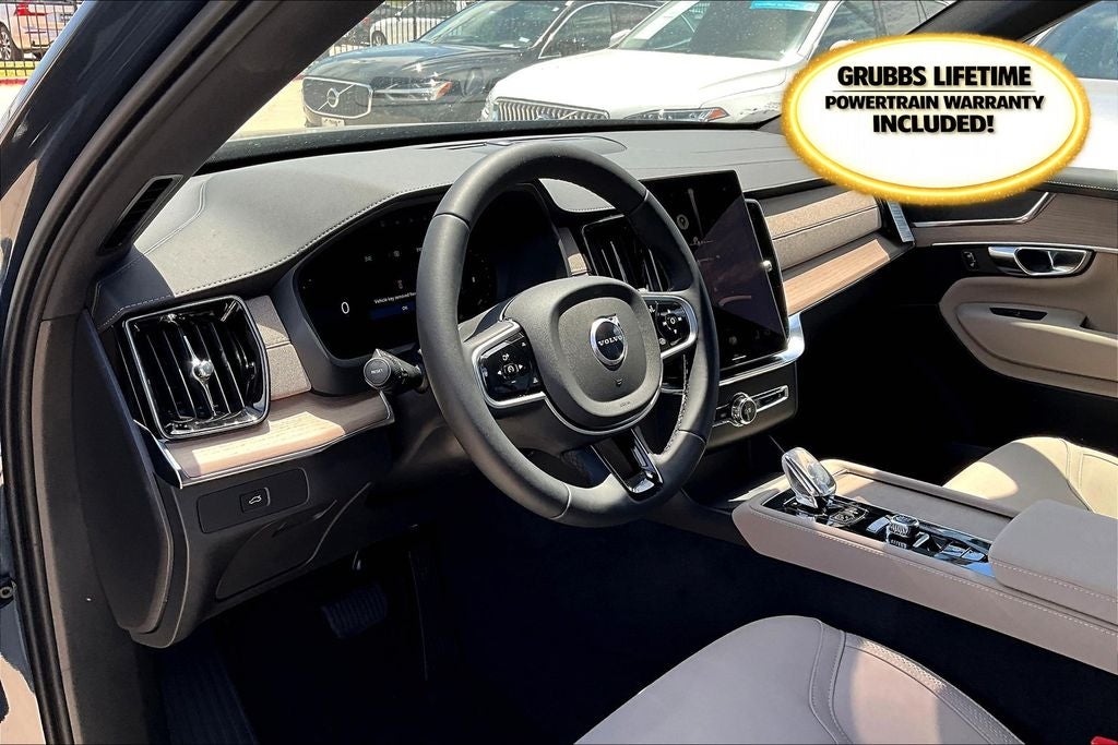 2026 Volvo XC90 B5 Core