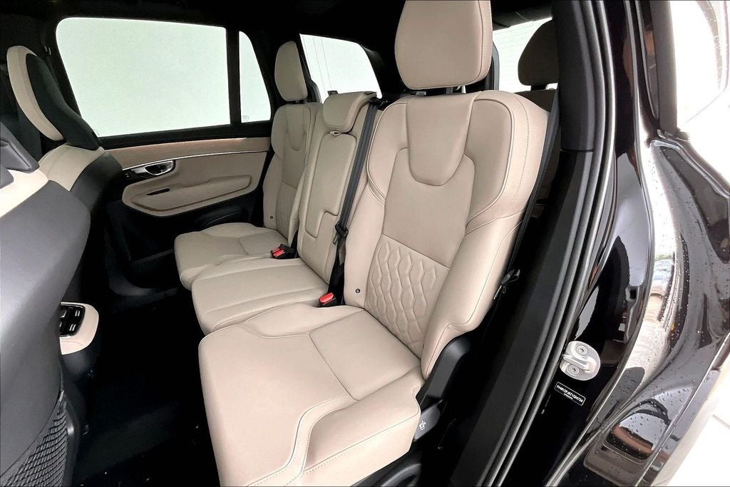 2026 Volvo XC90 B5 Core