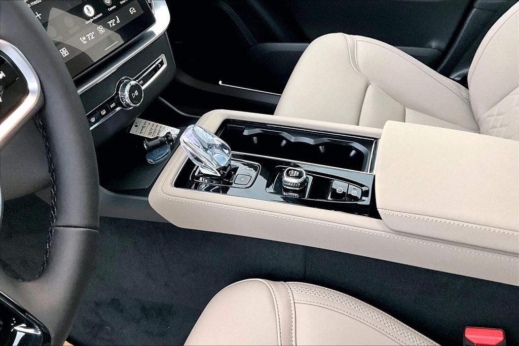 2026 Volvo XC90 B5 Core
