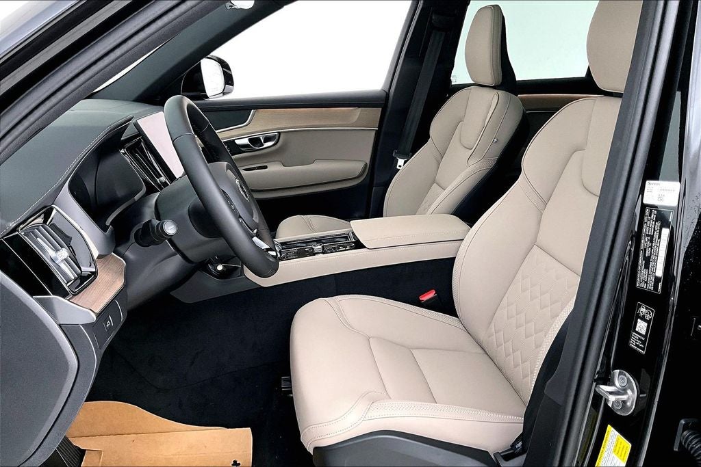 2026 Volvo XC90 B5 Core