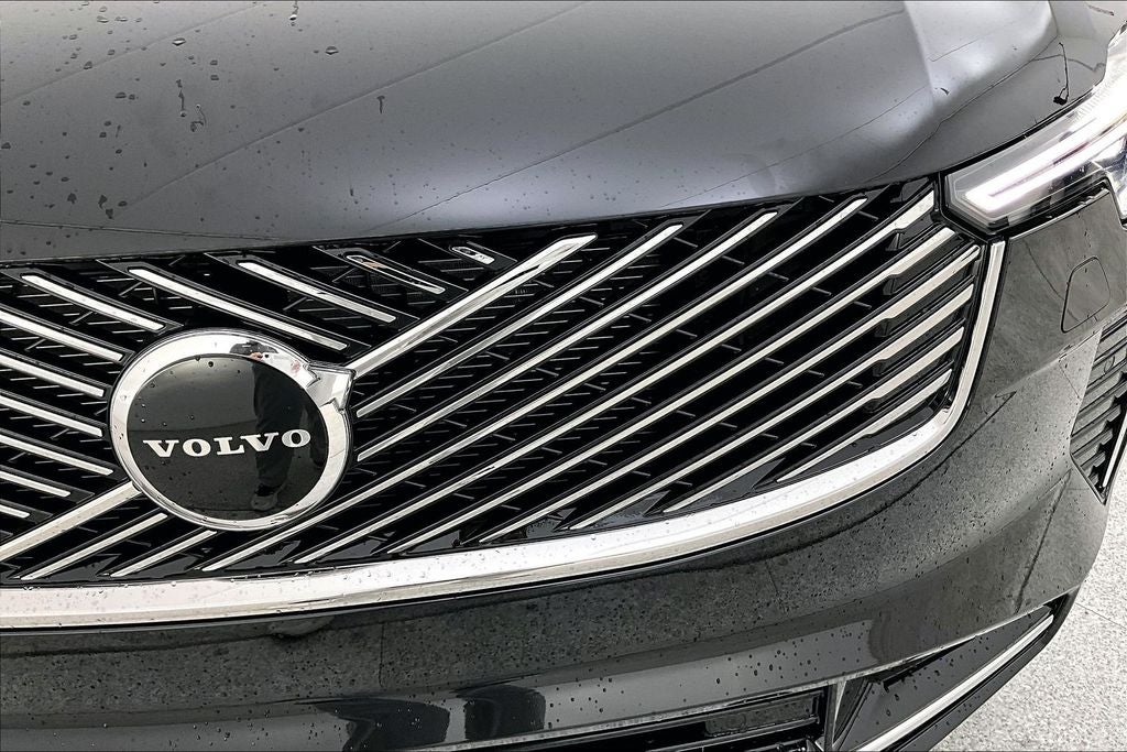 2026 Volvo XC90 B5 Core
