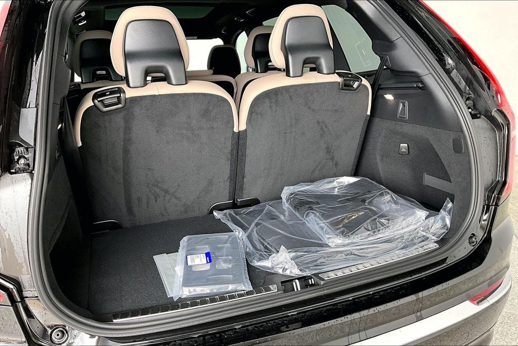 2026 Volvo XC90 B5 Core