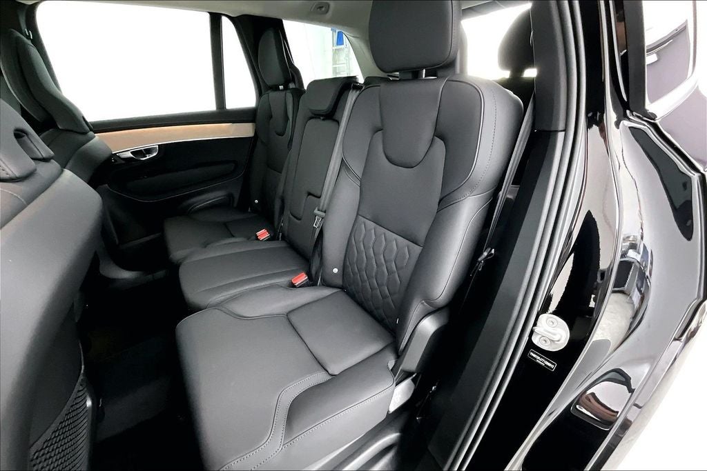 2026 Volvo XC90 B5 Core