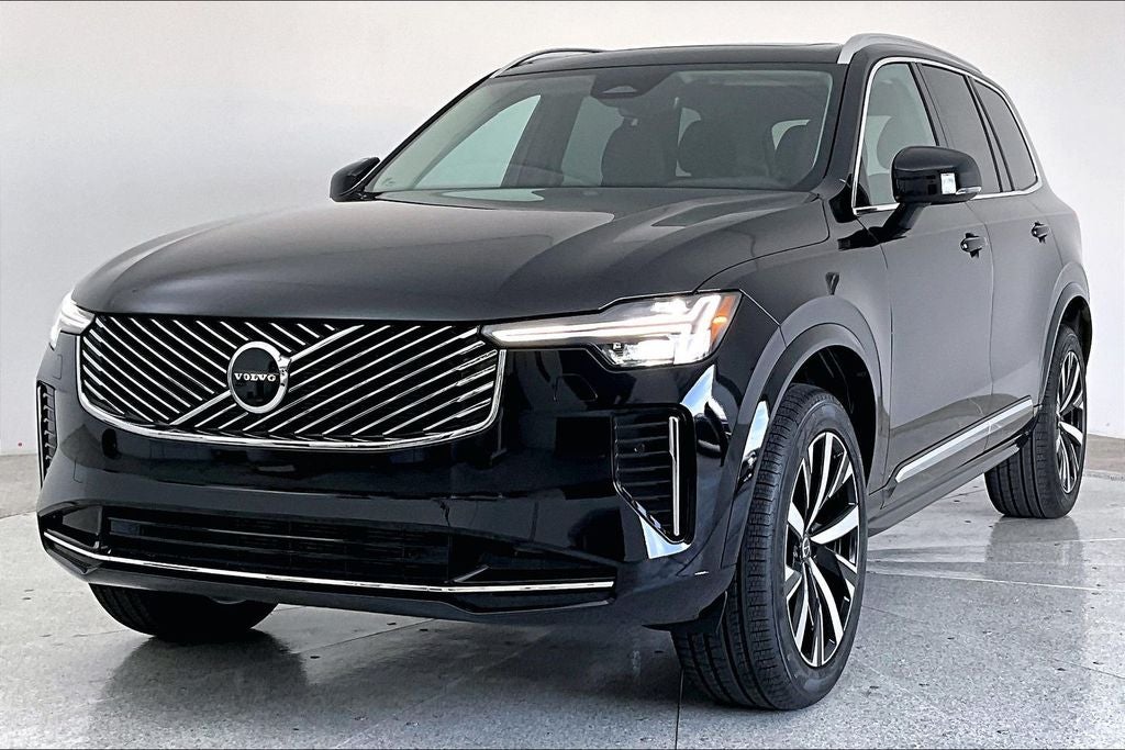 2026 Volvo XC90 B5 Core