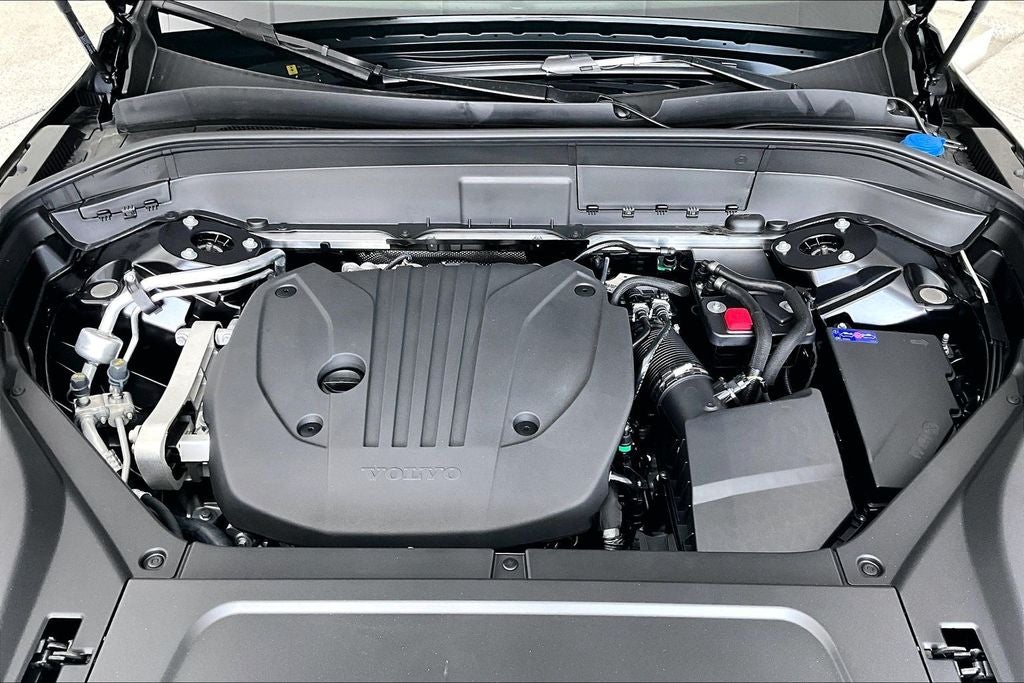 2026 Volvo XC90 B5 Core