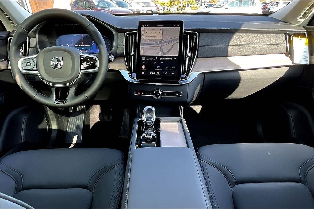 2026 Volvo XC90 B5 Core