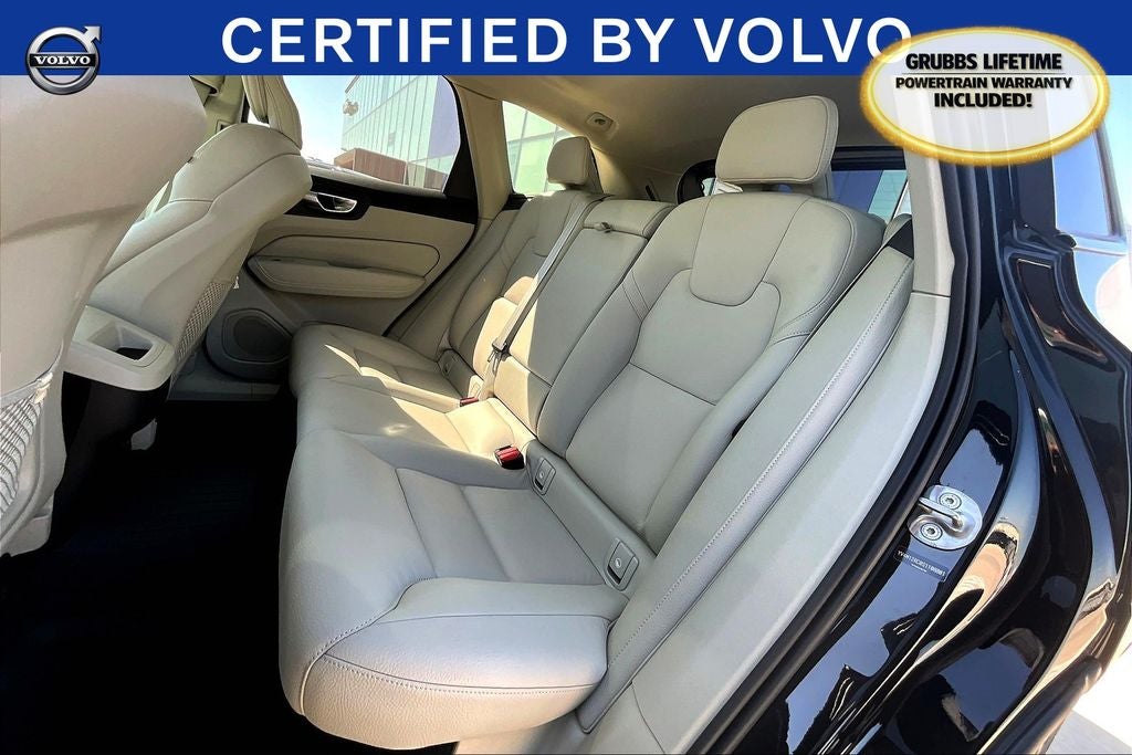 2025 Volvo XC60 PLUS