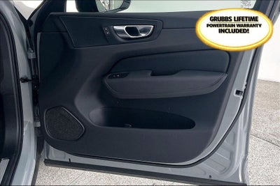 2026 Volvo XC60 B5 Plus