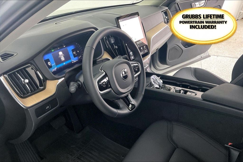 2026 Volvo XC60 B5 Plus