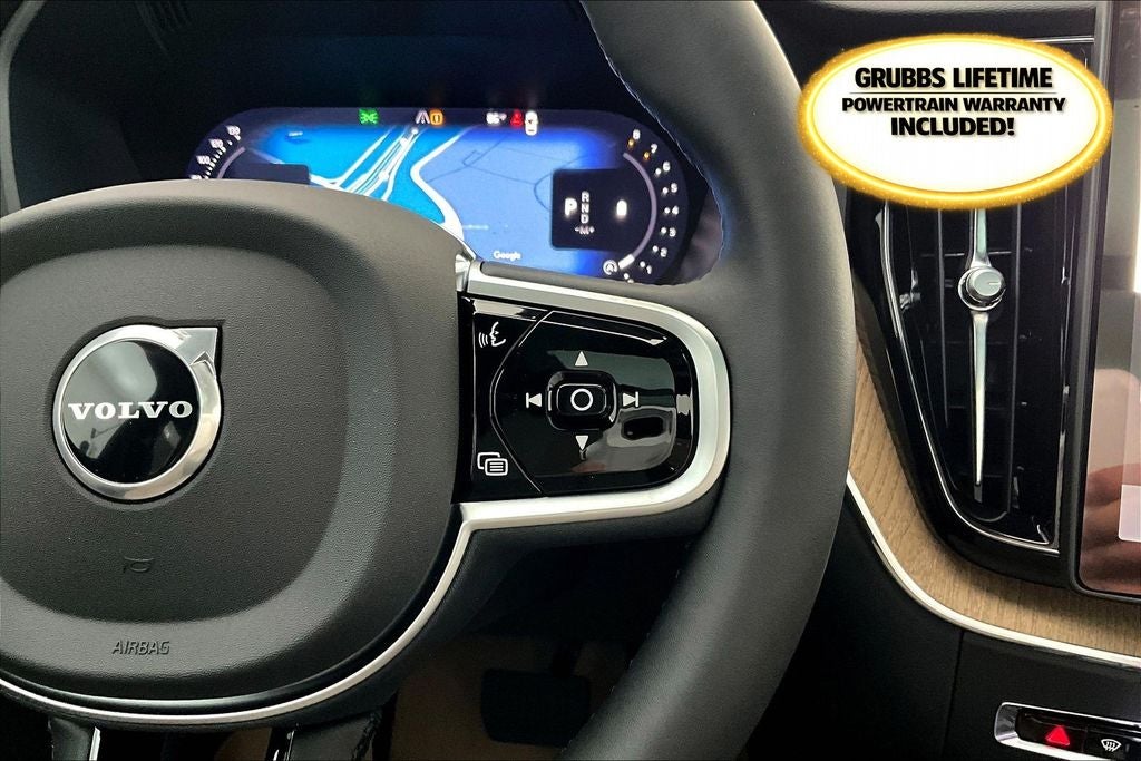 2026 Volvo XC60 B5 Plus