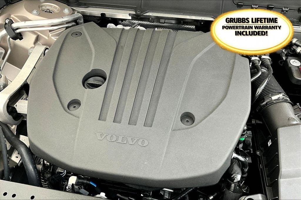 2026 Volvo XC60 B5 Plus