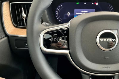 2026 Volvo XC60 B5 Plus