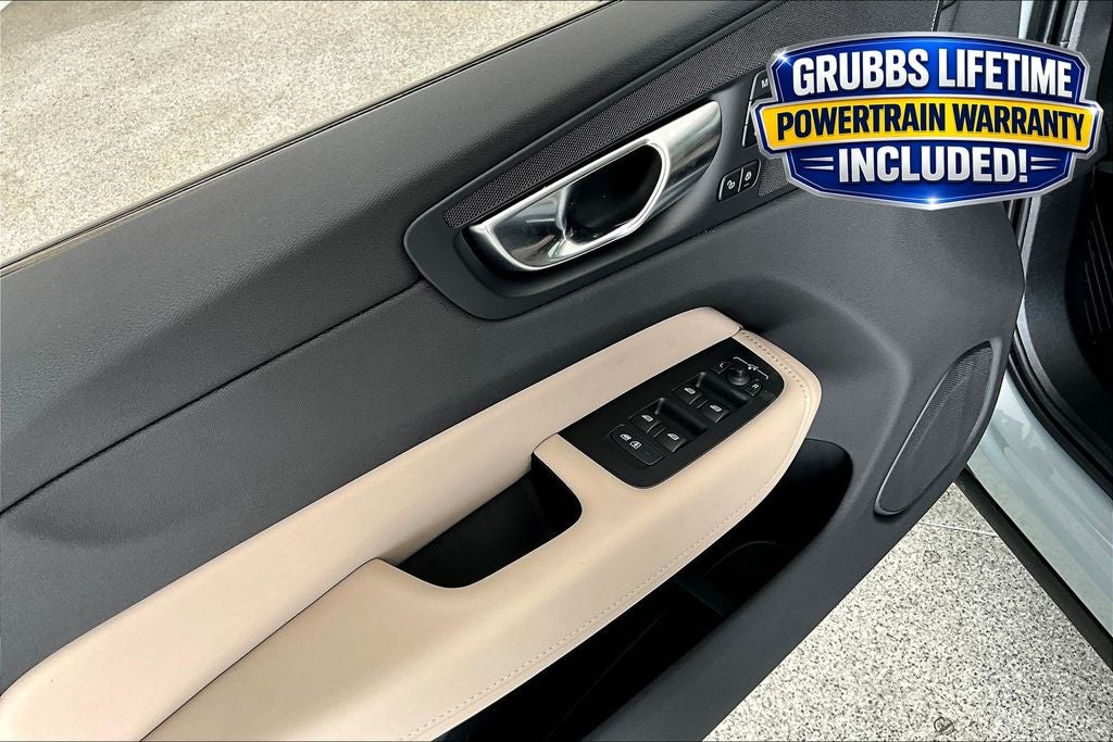 2026 Volvo XC60 B5 Plus