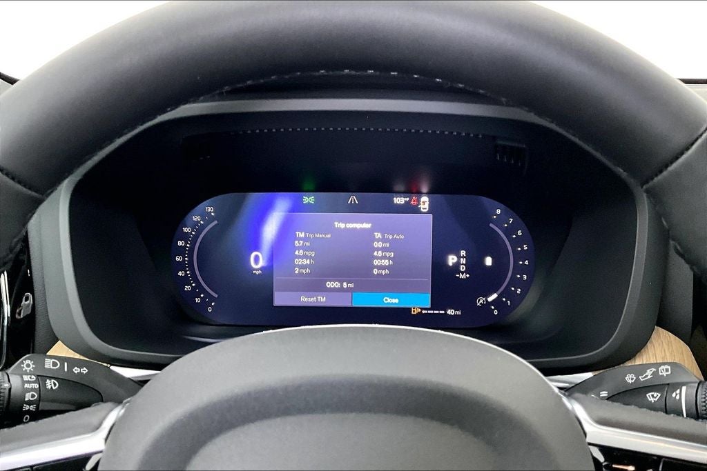 2026 Volvo XC60 B5 Plus