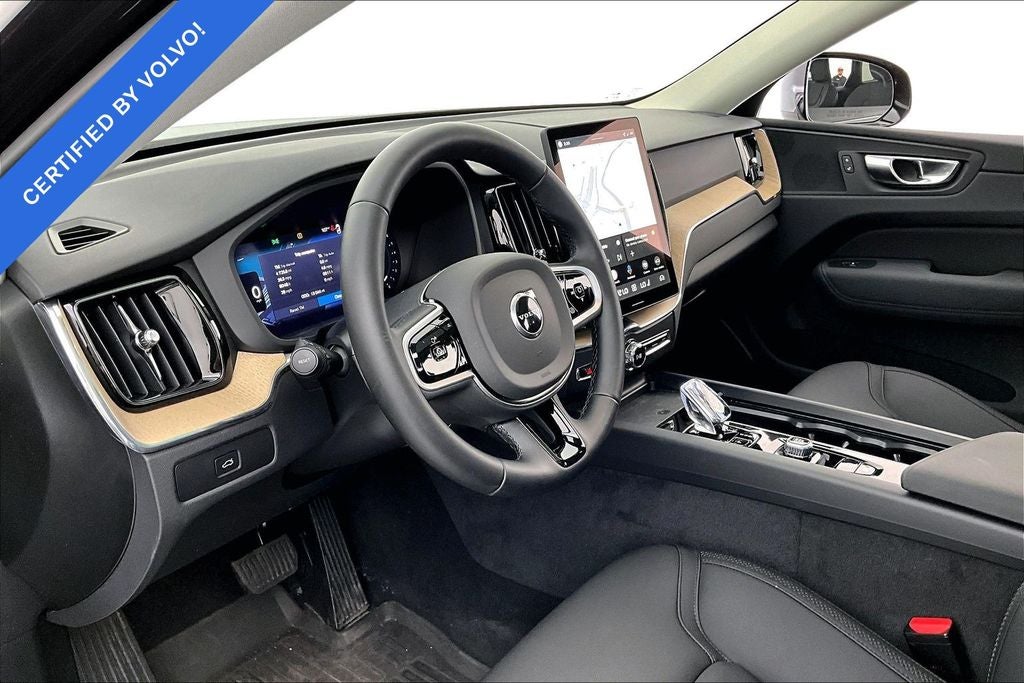 2026 Volvo XC60 B5 Plus