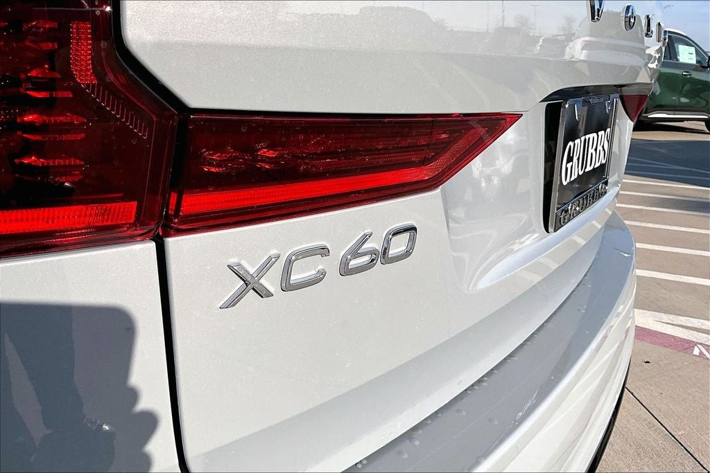 2026 Volvo XC60 B5 Plus