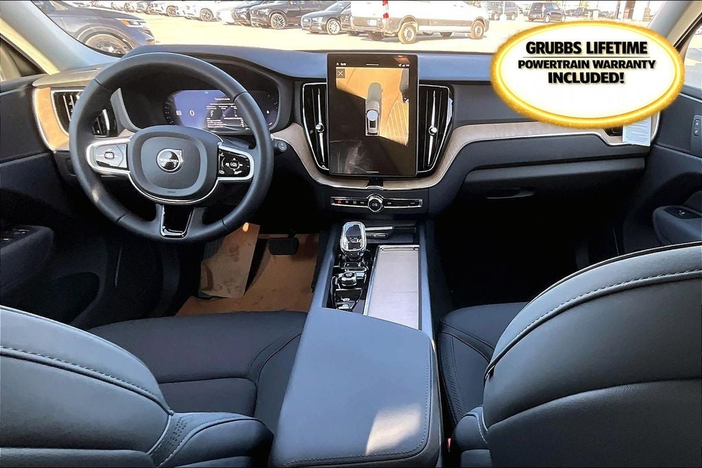 2026 Volvo XC60 B5 Plus