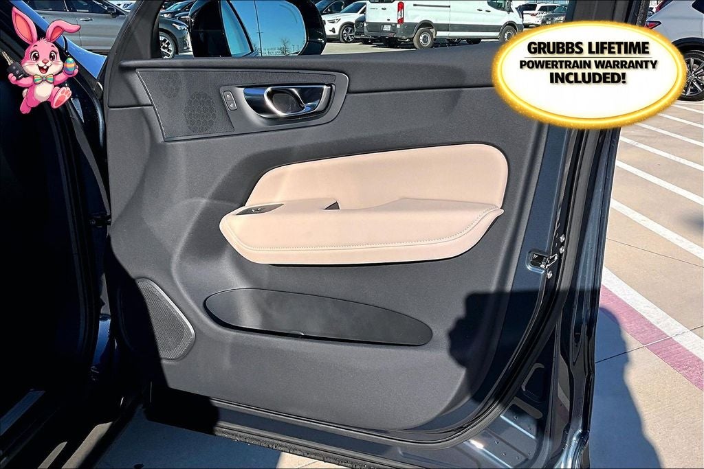 2026 Volvo XC60 B5 Plus