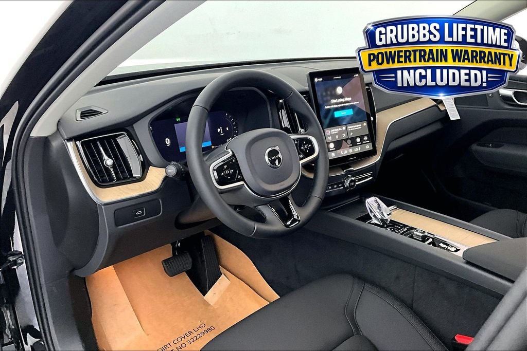 2026 Volvo XC60 B5 Plus