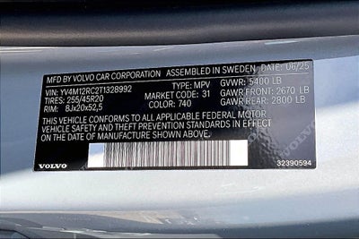 2026 Volvo XC60 B5 Plus