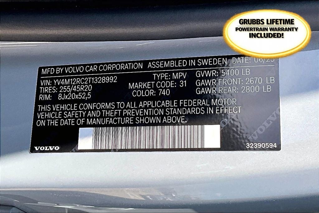 2026 Volvo XC60 B5 Plus