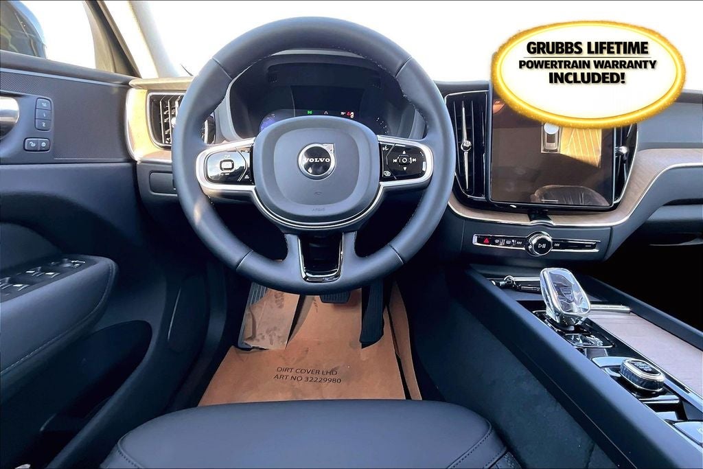 2026 Volvo XC60 B5 Plus