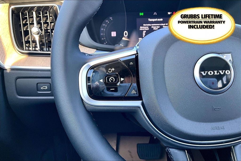 2026 Volvo XC60 B5 Plus