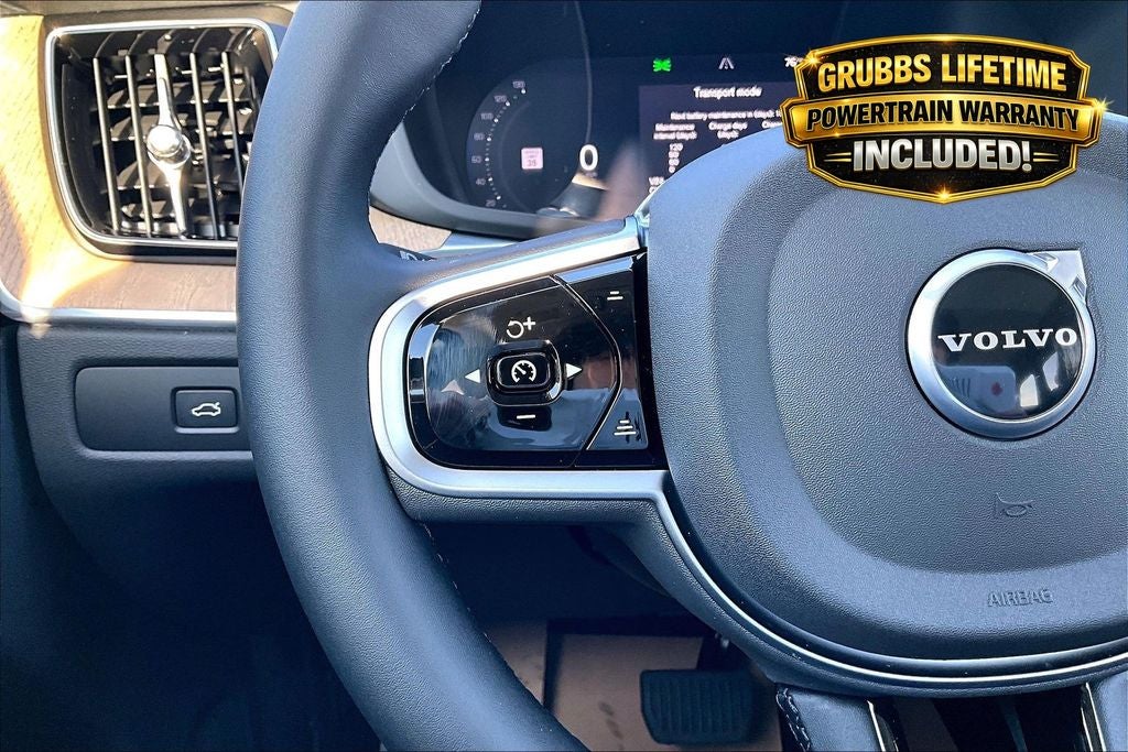 2026 Volvo XC60 B5 Plus