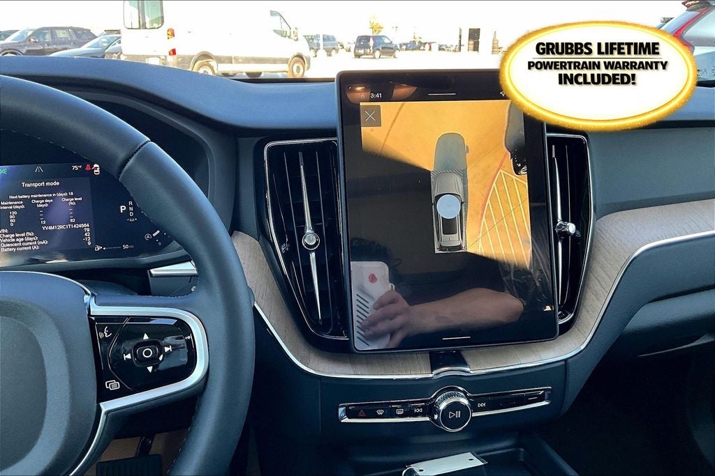 2026 Volvo XC60 B5 Plus