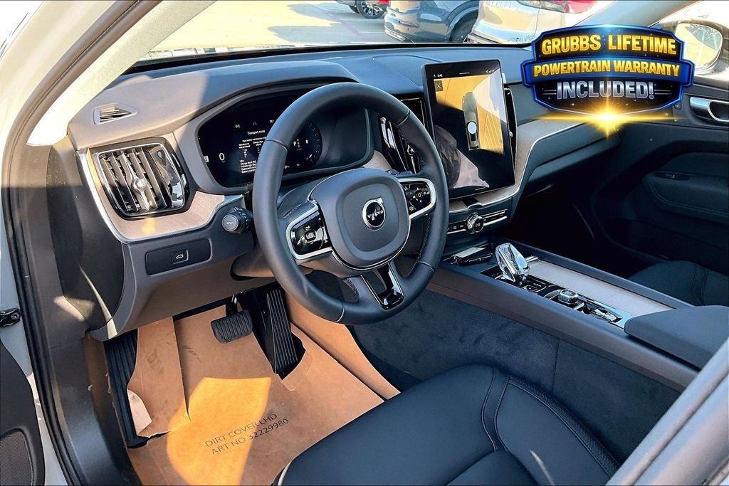 2026 Volvo XC60 B5 Plus