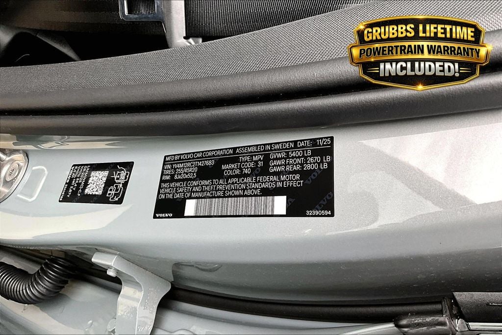 2026 Volvo XC60 B5 Plus