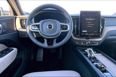 2026 Volvo XC60 B5 Plus